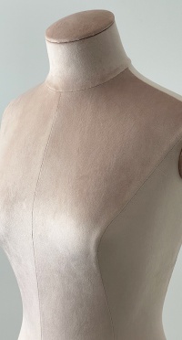 Торс женский с подставкой TBF-02-RING-T-D-267 FABRIC рис. 1
