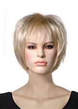 Olive с макияжем, голов под парик