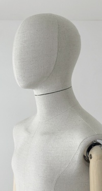 Торс мужской в ткани руки на стержне VINM-NEW-OVAL-N14-Long-WA рис. 1