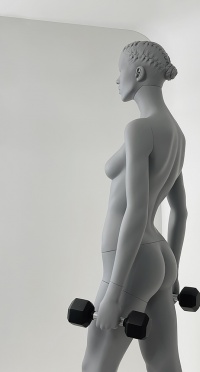 Манекен женский с гантелями CFF-3Y-KAYH-H-PANTONE COOL GRAY 8C рис. 1