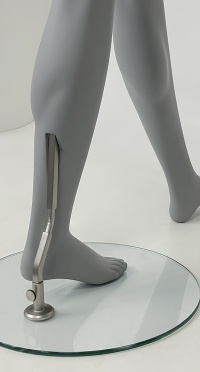 Манекен женский с гантелями CFF-3Y-KAYH-H-PANTONE COOL GRAY 8C рис. 1
