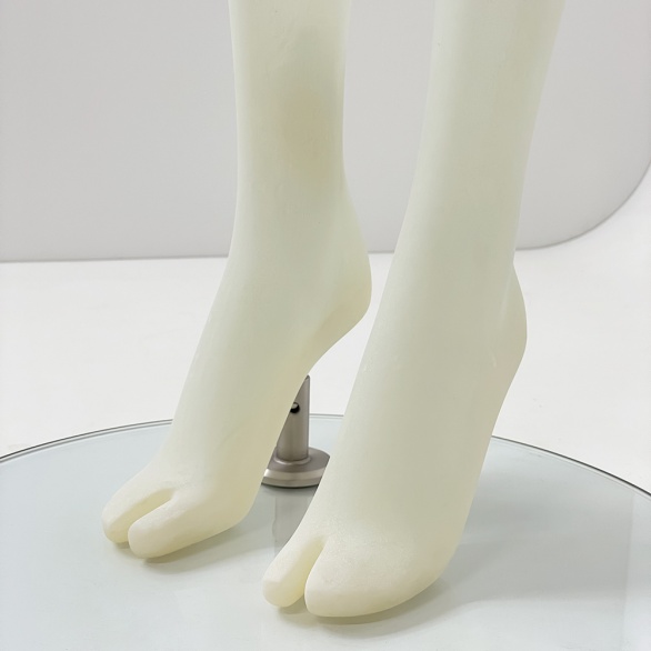 Манекен женский I2D-ETF-1-GINA-W-424-Transparent White 424 рис. 12