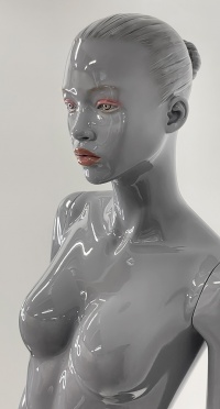Манекен женский UBF-6-VERA-PANTONE WARM GRAY 8C GLOSSY рис. 1