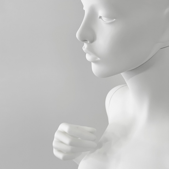 Манекен женский MILA-1-OLIVIA-9010 NO GRAIN рис. 11