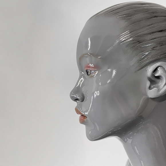 Манекен женский UBF-6-VERA-PANTONE WARM GRAY 8C GLOSSY