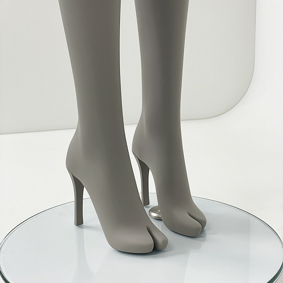 Манекен женский SEF-05-YUMI-H-PANTONE WARM GRAY 8C