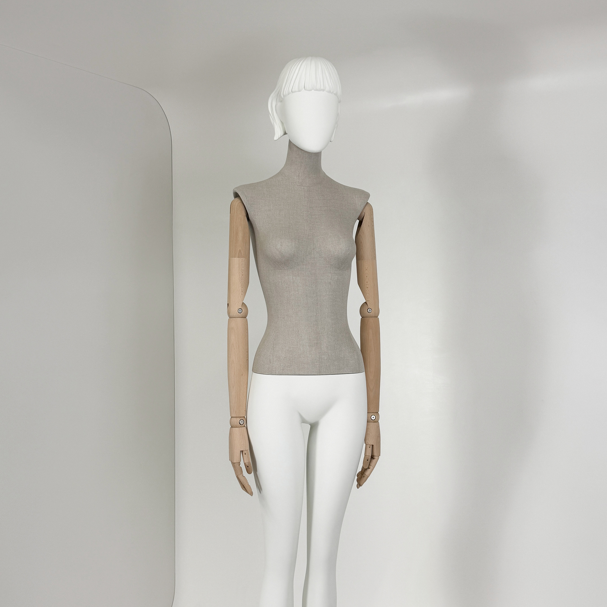 Женский манекен MTIF-1-T-CARA-9010 NO GRAIN/TORSO FABRIC D015/ARM+HAND